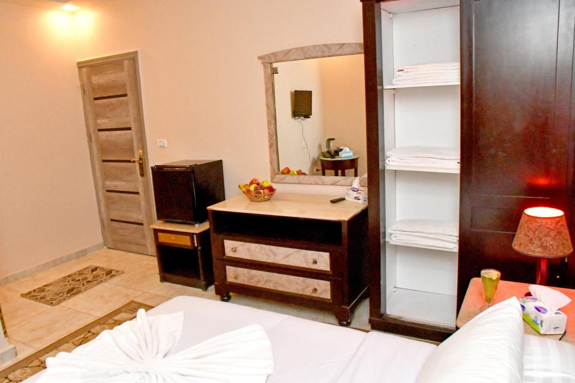 Nun Pyramids Inn Kafrat al Jabal Room photo